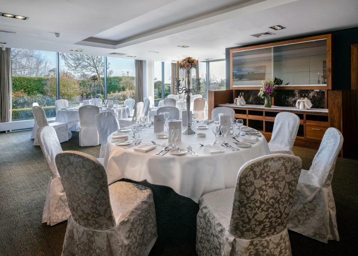 Moyvalley Hotel & Golf Resort Bagian luar foto